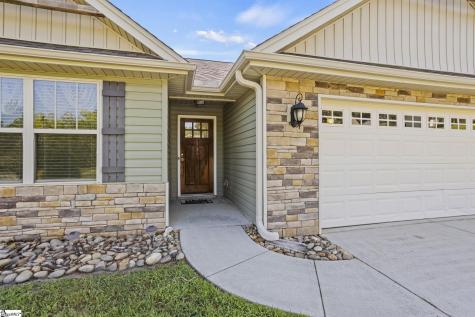 1 Hawkcrest Court Travelers Rest SC 29690