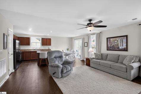 744 Parkside Drive Woodruff SC 29388