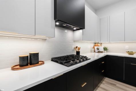 757 New South Court Wellford SC 29385