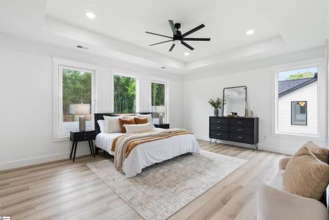 757 New South Court Wellford SC 29385