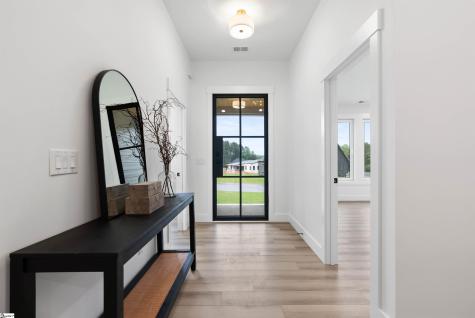 757 New South Court Wellford SC 29385