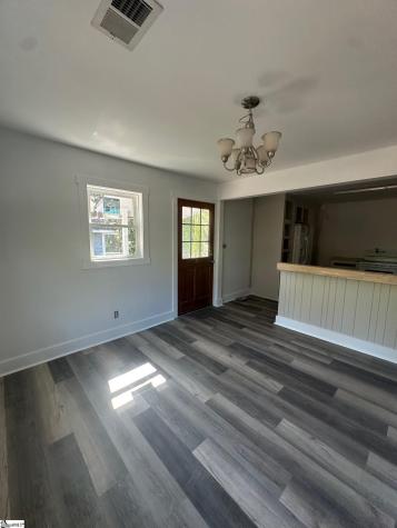 189 Converse Circle Spartanburg SC 29302