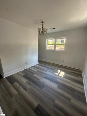 189 Converse Circle Spartanburg SC 29302