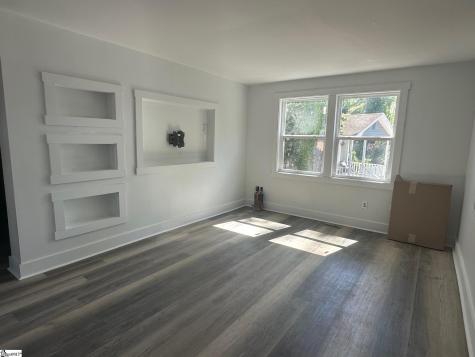 189 Converse Circle Spartanburg SC 29302