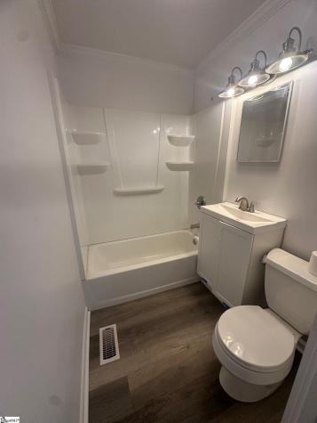 189 Converse Circle Spartanburg SC 29302