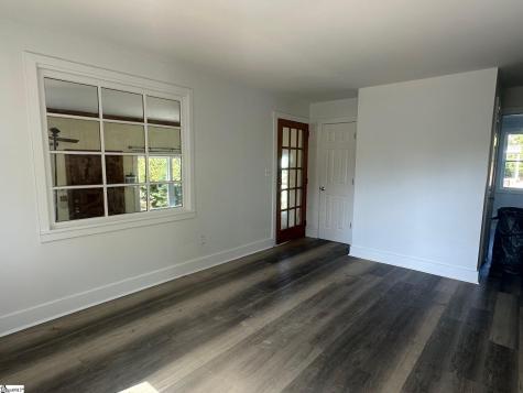 189 Converse Circle Spartanburg SC 29302