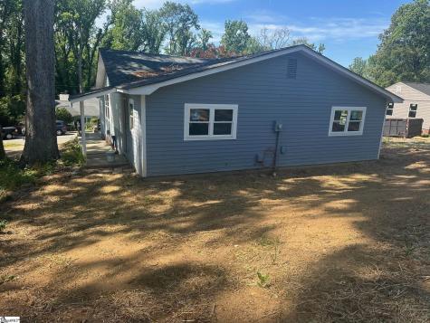 189 Converse Circle Spartanburg SC 29302