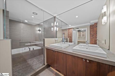 400 E Washington Street Greenville SC 29601