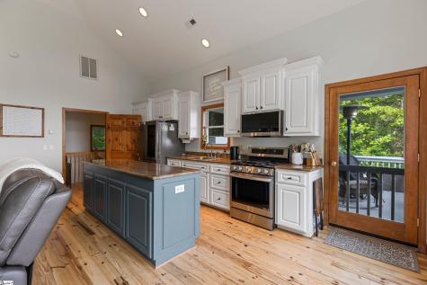 14 Woodbine Drive Cleveland SC 29635