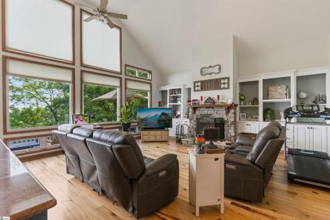 14 Woodbine Drive Cleveland SC 29635