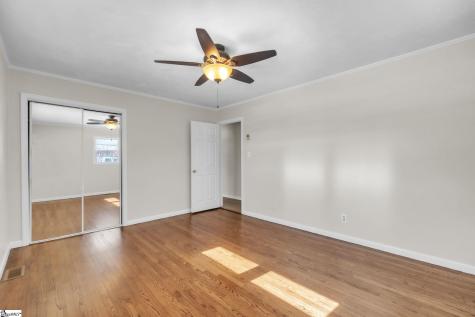 136 Crestview Drive Cowpens SC 29330