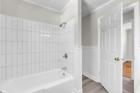 136 Crestview Drive Cowpens SC 29330