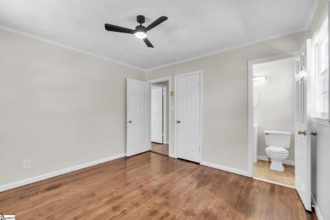 136 Crestview Drive Cowpens SC 29330