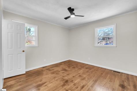 136 Crestview Drive Cowpens SC 29330