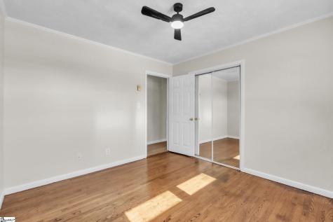 136 Crestview Drive Cowpens SC 29330