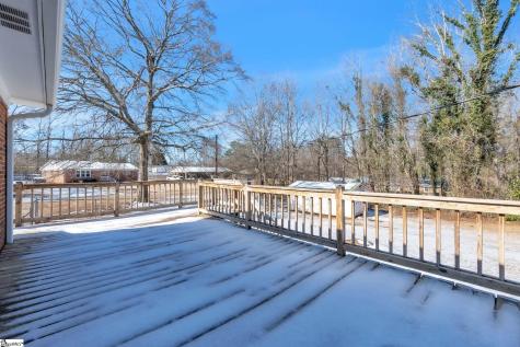 136 Crestview Drive Cowpens SC 29330