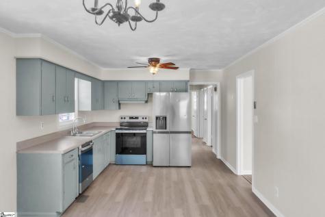 136 Crestview Drive Cowpens SC 29330