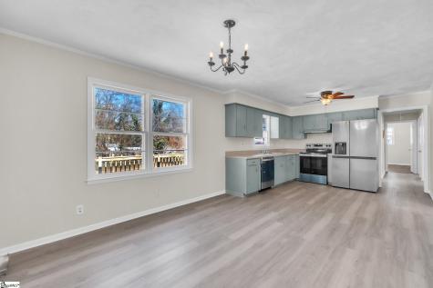 136 Crestview Drive Cowpens SC 29330