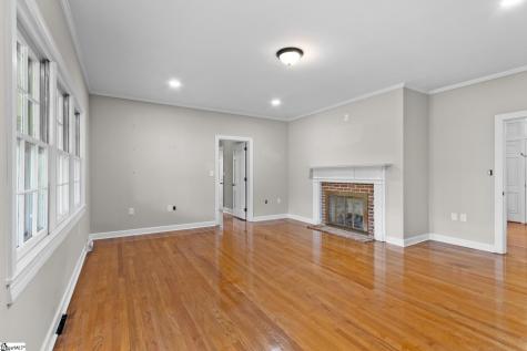 307 S Broad Street Clinton SC 29325