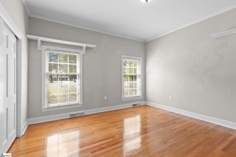 307 S Broad Street Clinton SC 29325