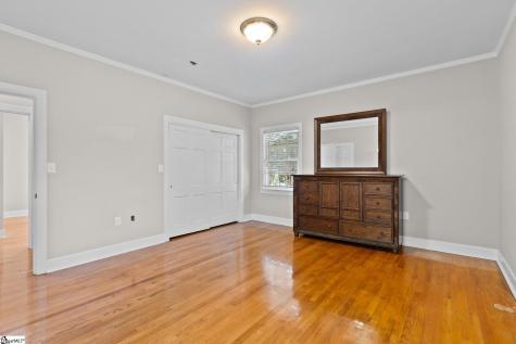 307 S Broad Street Clinton SC 29325