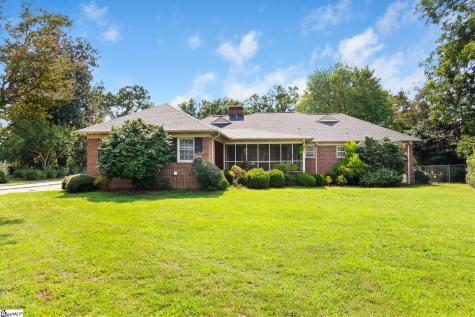 307 S Broad Street Clinton SC 29325