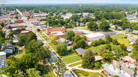 307 S Broad Street Clinton SC 29325