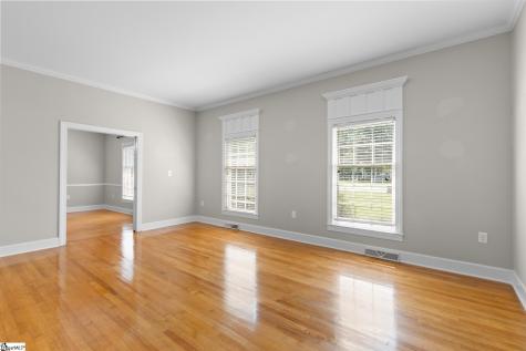 307 S Broad Street Clinton SC 29325