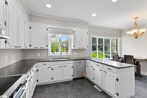 307 S Broad Street Clinton SC 29325