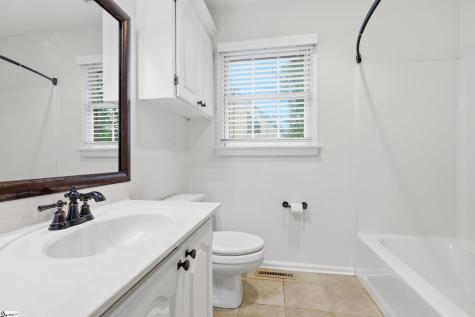102 Pier Thirty Three Townville SC 29689
