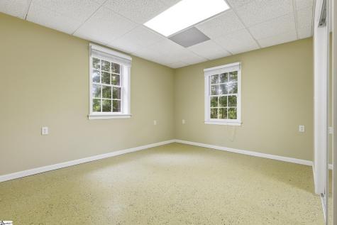 102 Pier Thirty Three Townville SC 29689