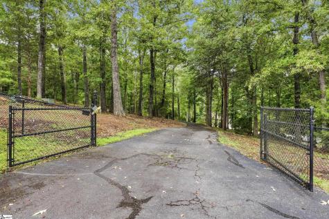 102 Pier Thirty Three Townville SC 29689