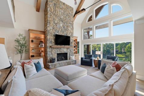 305 Harbor Drive Seneca SC 29678