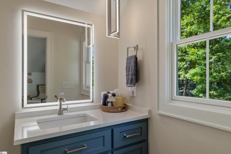 305 Harbor Drive Seneca SC 29678