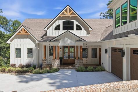 305 Harbor Drive Seneca SC 29678