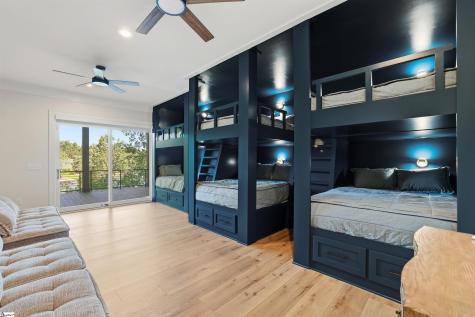 305 Harbor Drive Seneca SC 29678