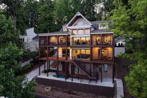 305 Harbor Drive Seneca SC 29678