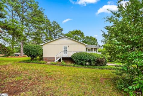 208 Williamsburg Road Anderson SC 29621