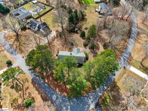 208 Williamsburg Road Anderson SC 29621