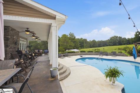 240 Warren Watt Road Iva SC 29655