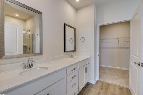 113 River Knoll Drive Easley SC 29640