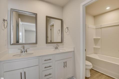 113 River Knoll Drive Easley SC 29640