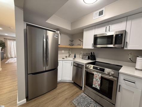2530 E North Street Greenville SC 29615