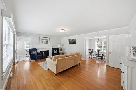 8 Northwood Avenue Greenville SC 29609