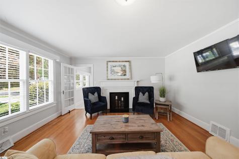 8 Northwood Avenue Greenville SC 29609
