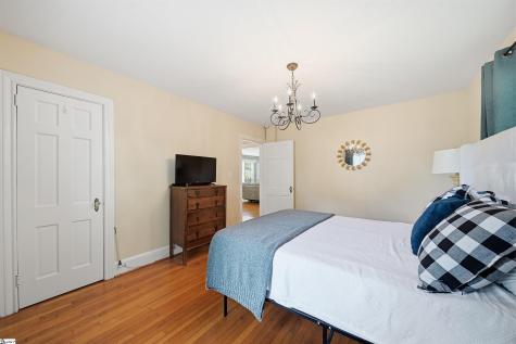 8 Northwood Avenue Greenville SC 29609