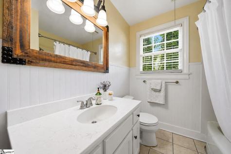 8 Northwood Avenue Greenville SC 29609