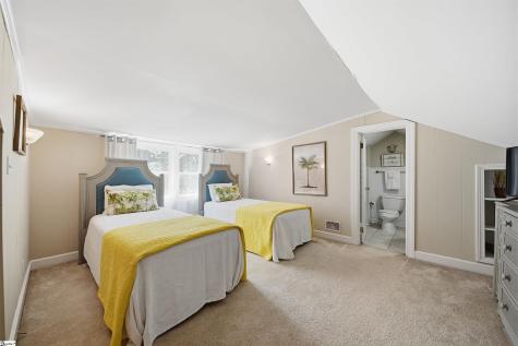 8 Northwood Avenue Greenville SC 29609