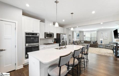 9 Eagle Wood Drive Greenville SC 29607