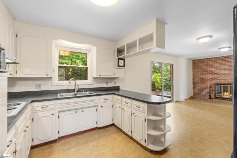 7 Dublin Court Greenville SC 29615